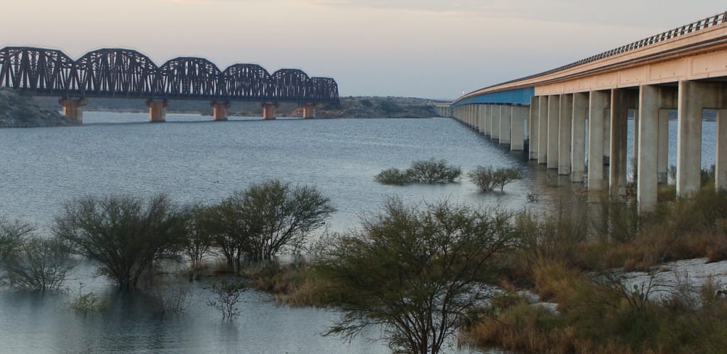 Lake-Amistad-Del-Rio-TX.jpg